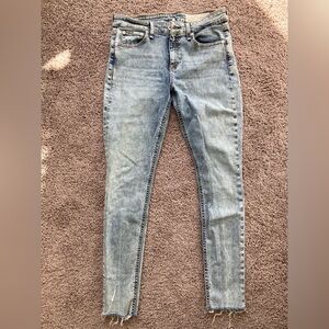 Like New! Rag & Bone Skinny Jeans
Acid Wash, Raw Hem